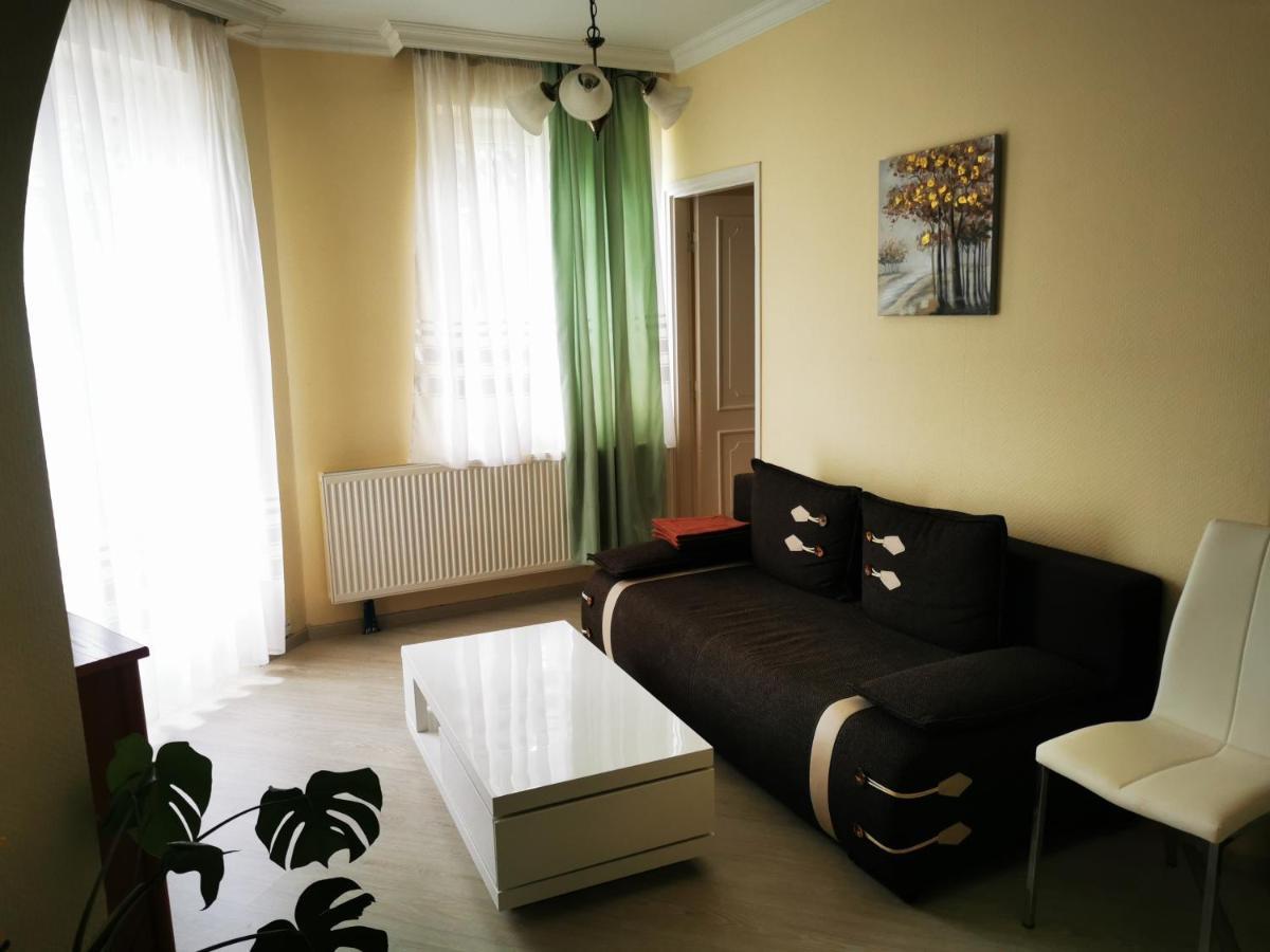 Anna Apartman Шиофок Экстерьер фото